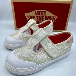 ❌Sold❌ Vans Leena Strap On Sneakers Size 10 toddler